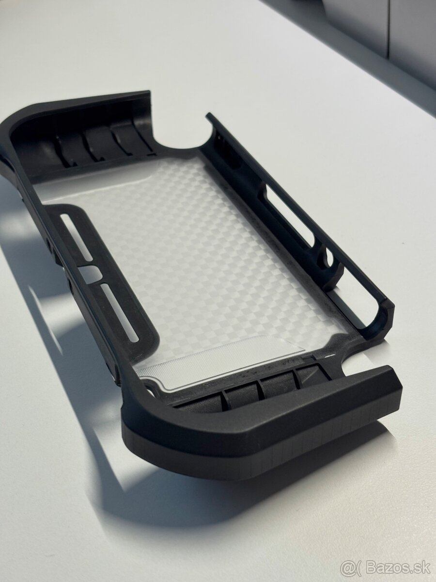 NINTENDO SWITCH LITE BUNDLE - 10