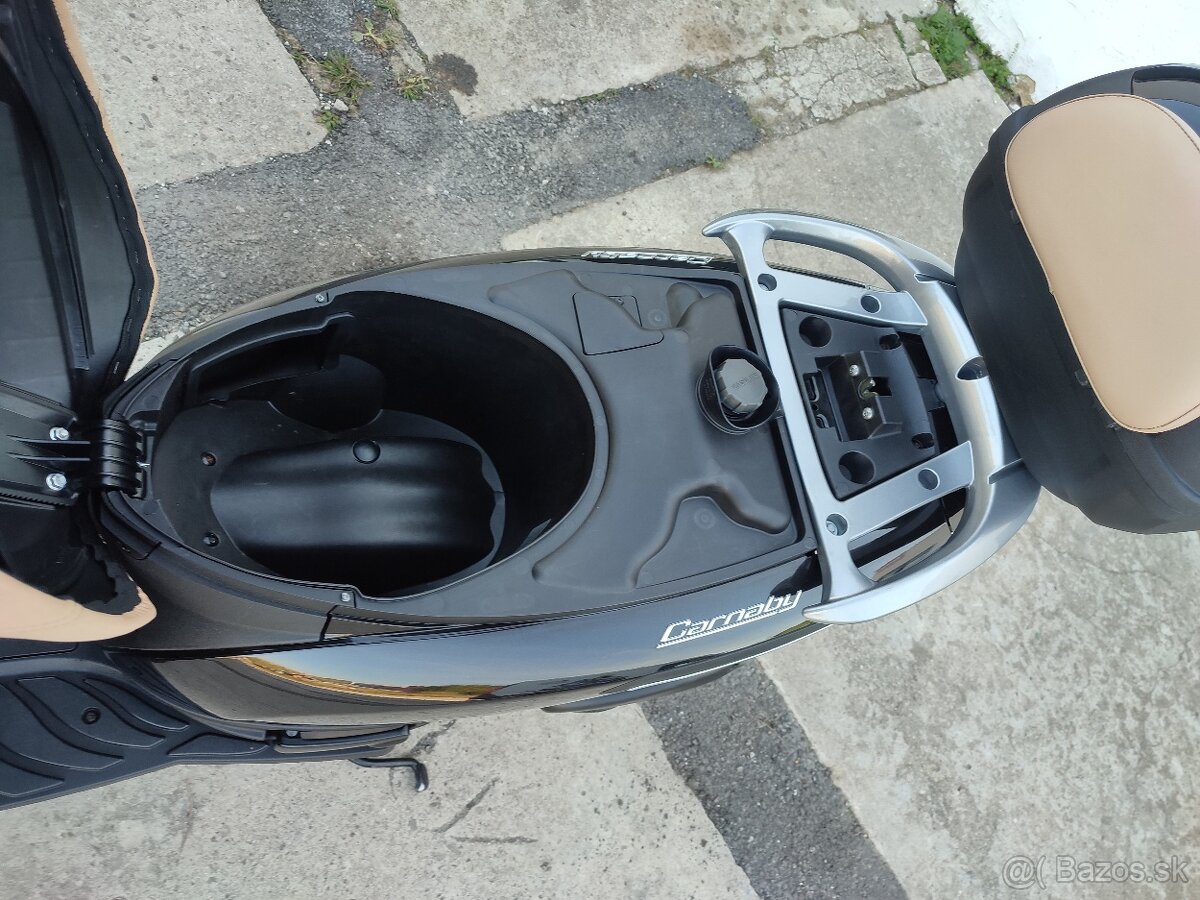 Piaggio Carnaby 125 - 10