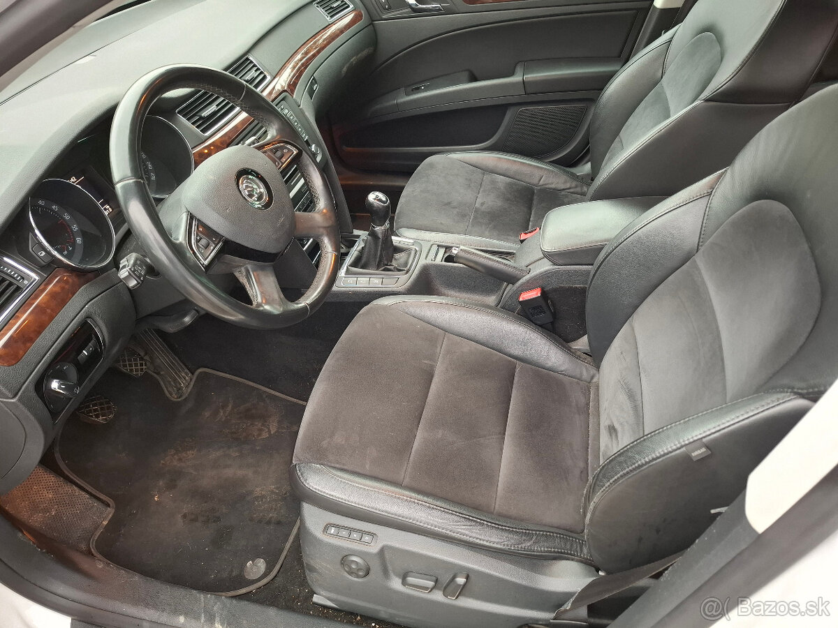 ŠKODA SUPERB COMBI 1,6 TDi 77kW 2013 - 10