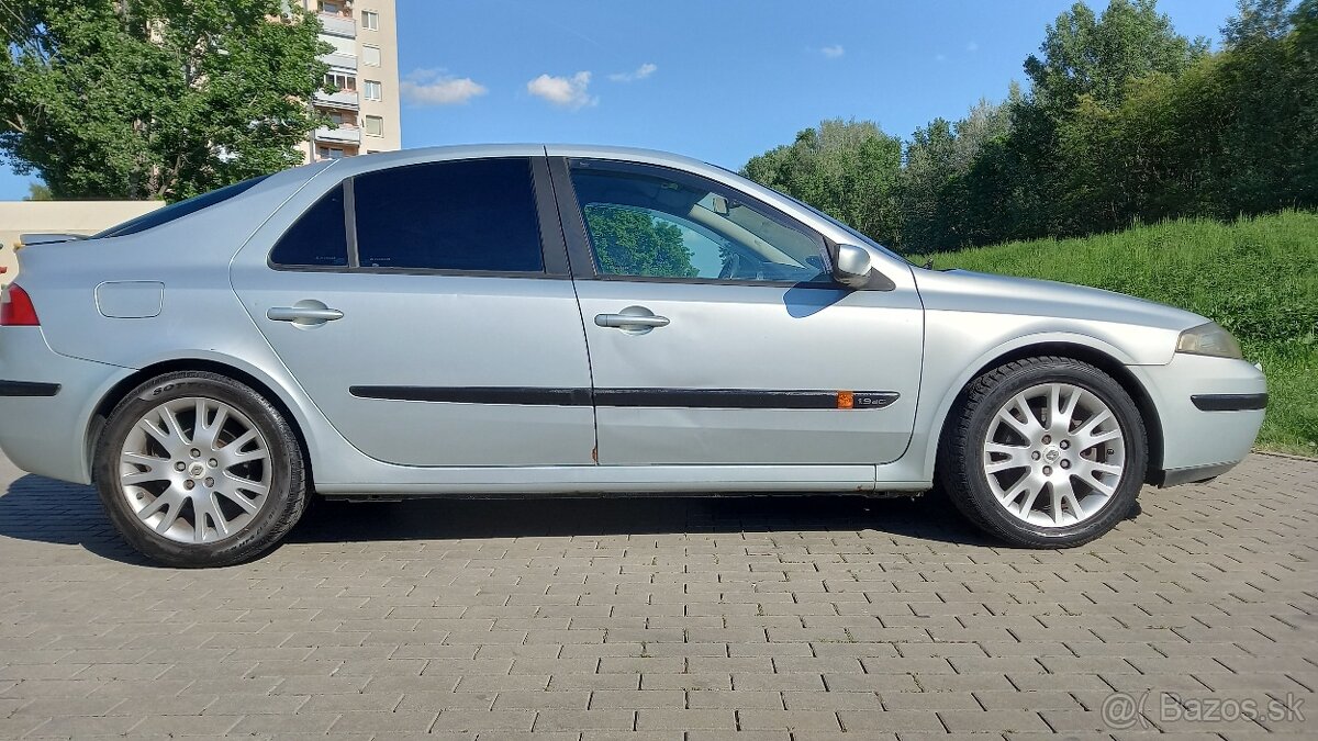 Renault Laguna 1.9DTi - 10