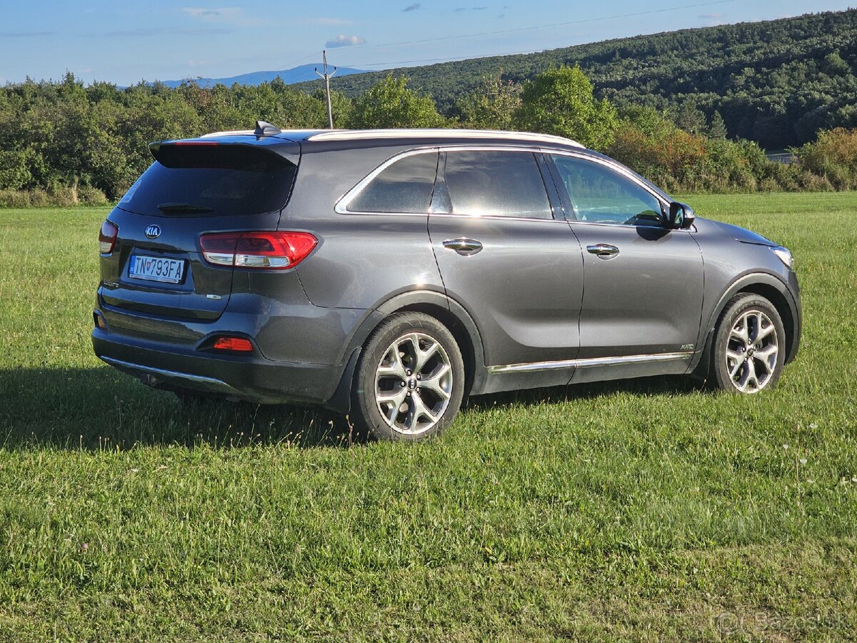 Kia Sorento 2016 2,2CRDI 4x4 šedá tm.metalíza, AUTOMAT - 10