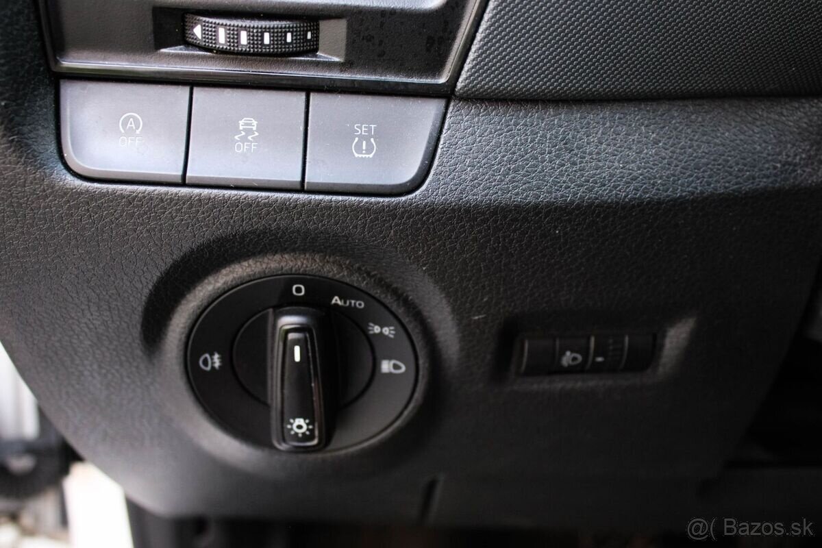 Škoda Fabia Combi 1.0 MPI 75k Active - 10