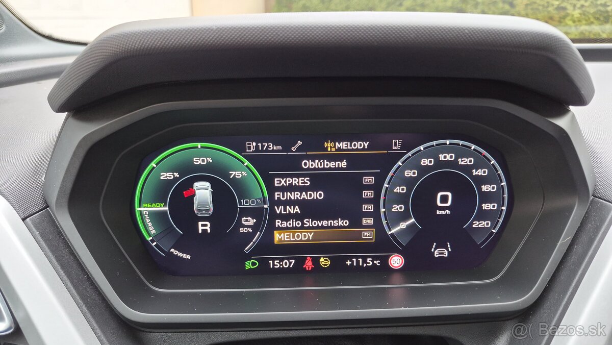 AUDI Q4 E-tron 45 QUATTRO SOH-95% odpočet DPH - 10