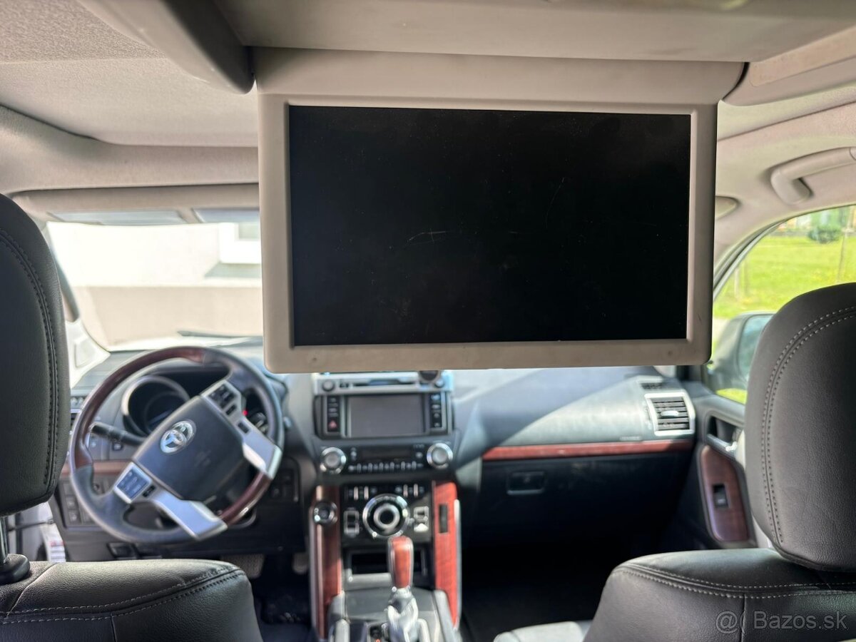 TOYOTA LAND CRUISER PRADO - 10