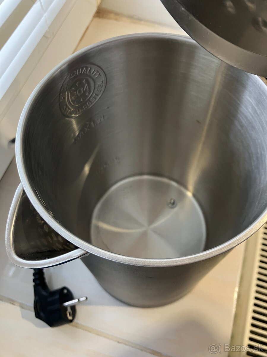 Rýchlovarná Kanvica 1,7 L - 10