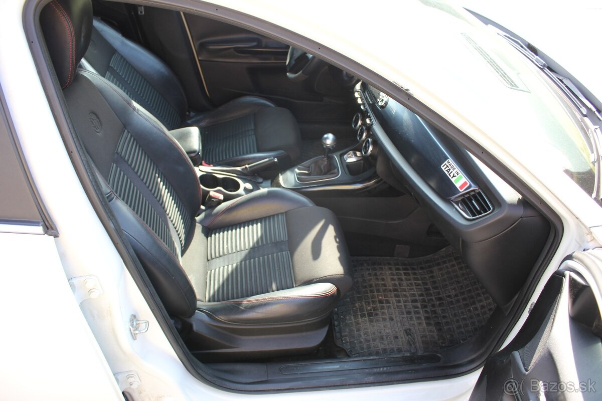 Alfa Romeo GIULIETTA 1.4 benzín - 10