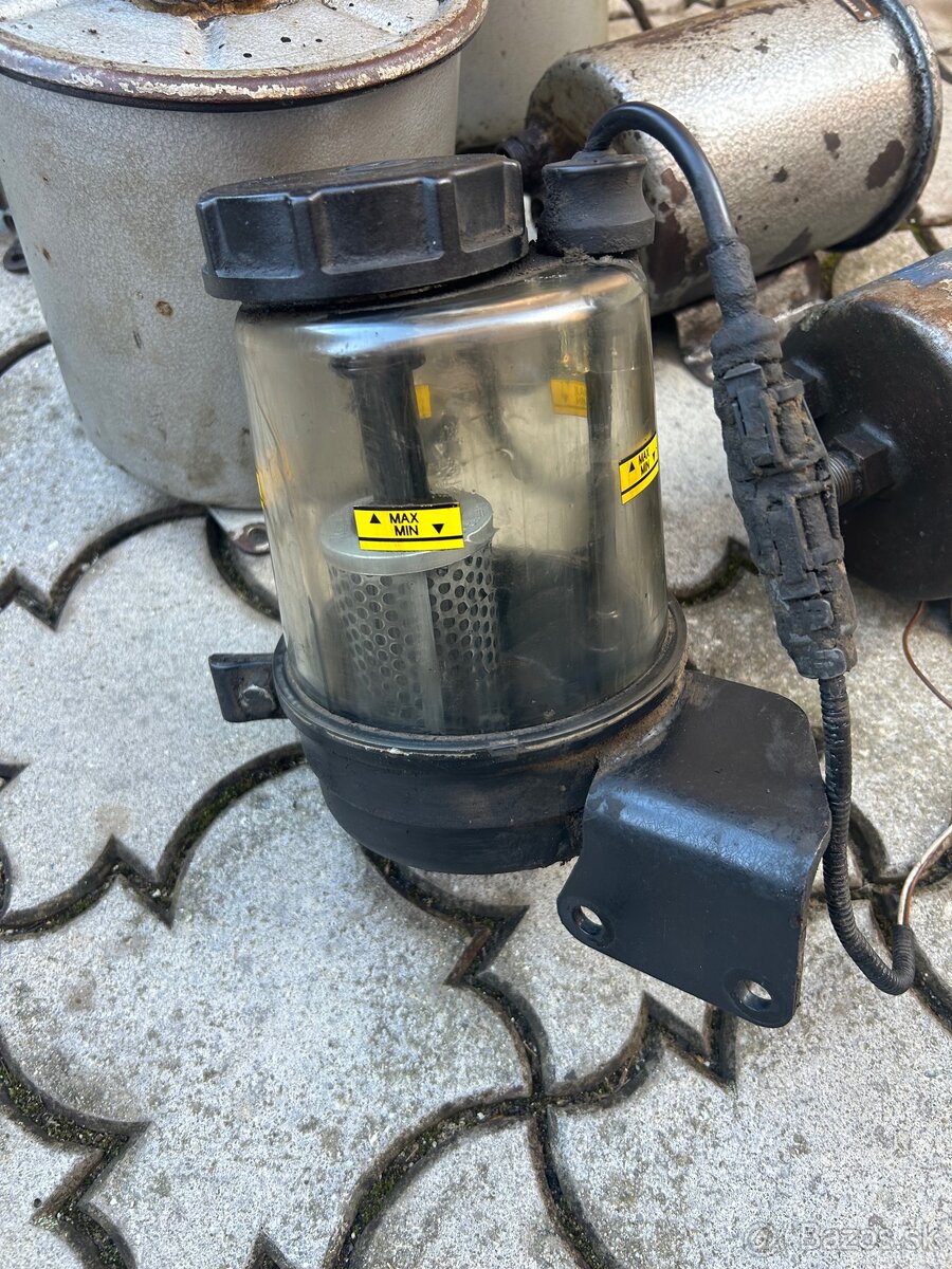 Otočná vidlica korby Liaz - 10