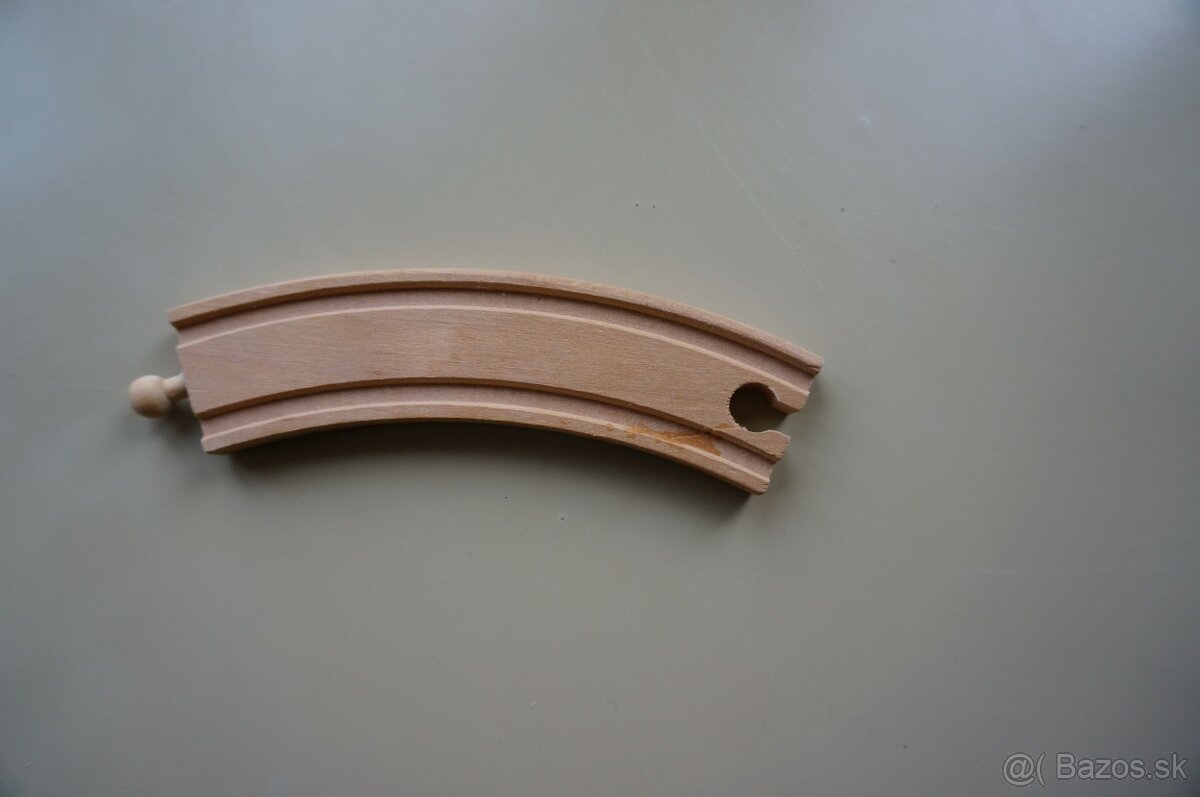 Drevená železnica s vláčikmi - 10