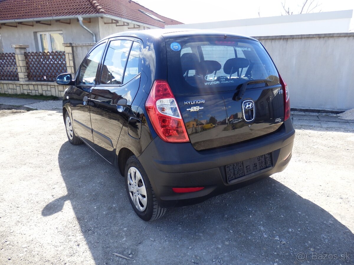 Hyundai i10 - 10