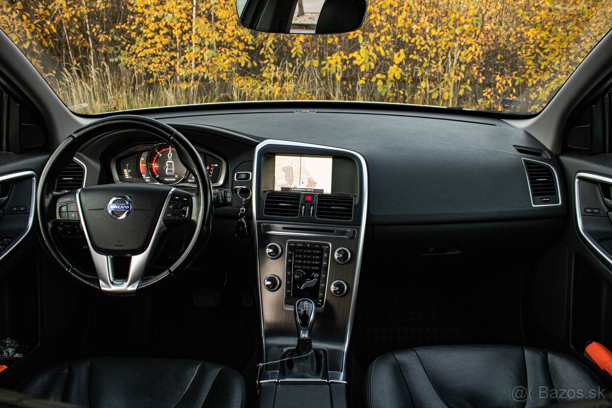 Volvo XC60 D4 2.0L Drive-E Ocean Race Geartronic - 10