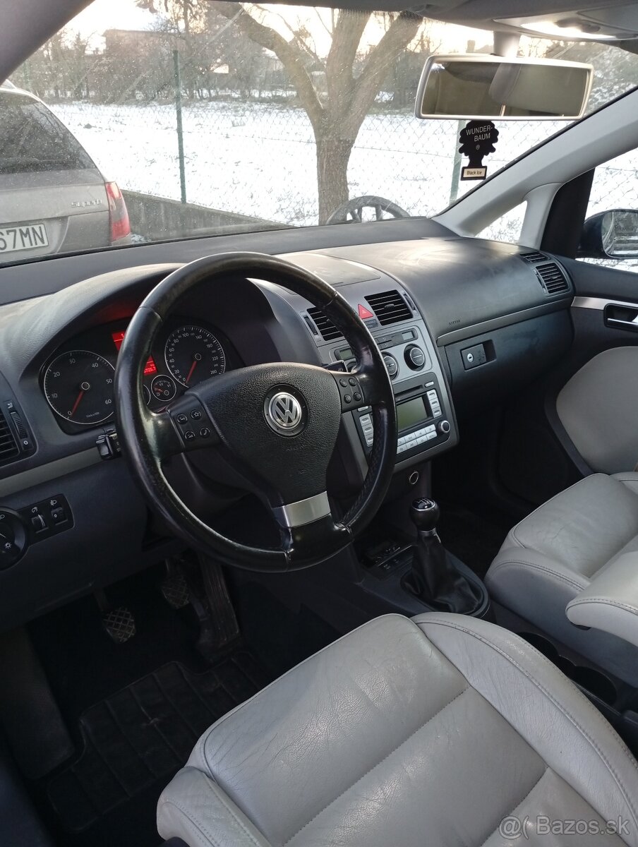 Touran 1.9Tdi - 10