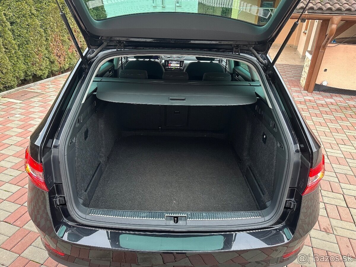 Škoda Superb III Combi Facelift - 10