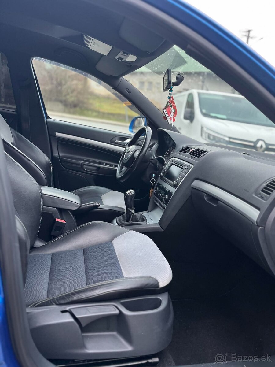 Predam skoda octavia rs 2.0tdi - 10