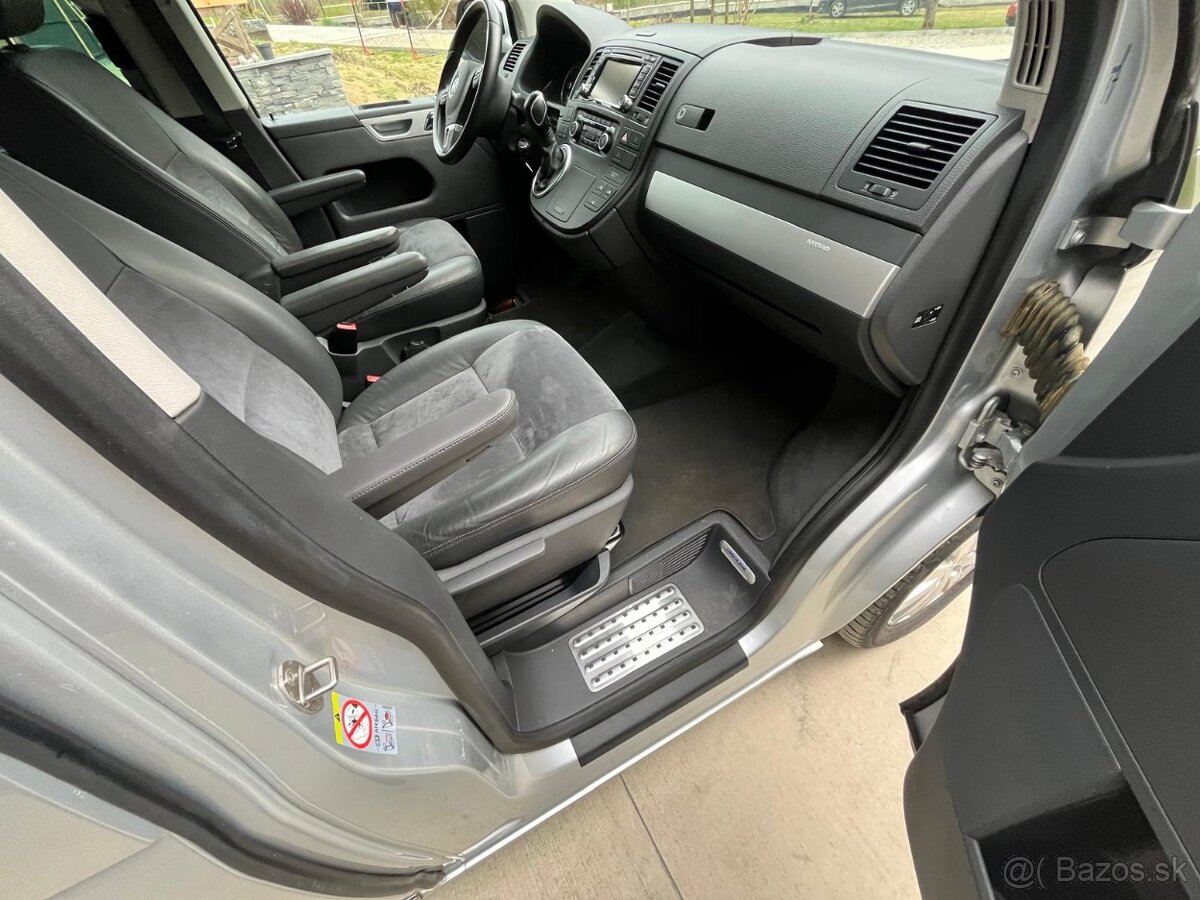Volkswagen Multivan 2.0 TDI Highline 7-miestny - 10
