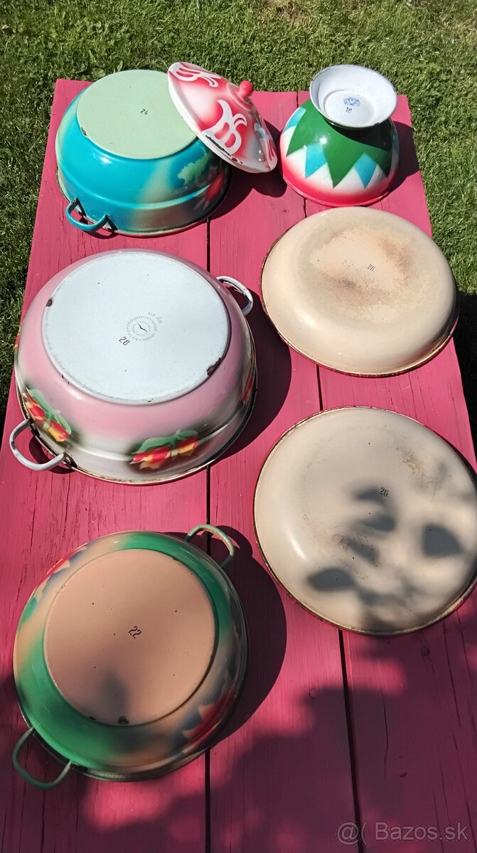 Smaltovane nádoby,riady... - 10
