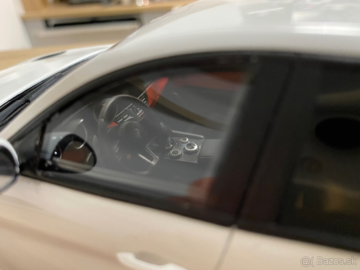 Alfa Romeo Giulia 1:18 Otto - 10