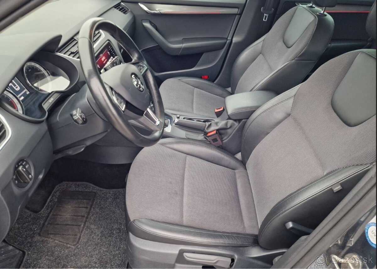 Škoda Octavia Combi 2.0 TDI Style DSG - 10