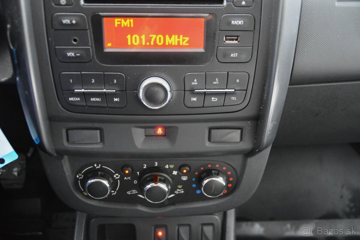 Dacia Duster 1.6 benzín, SR. voz - 10