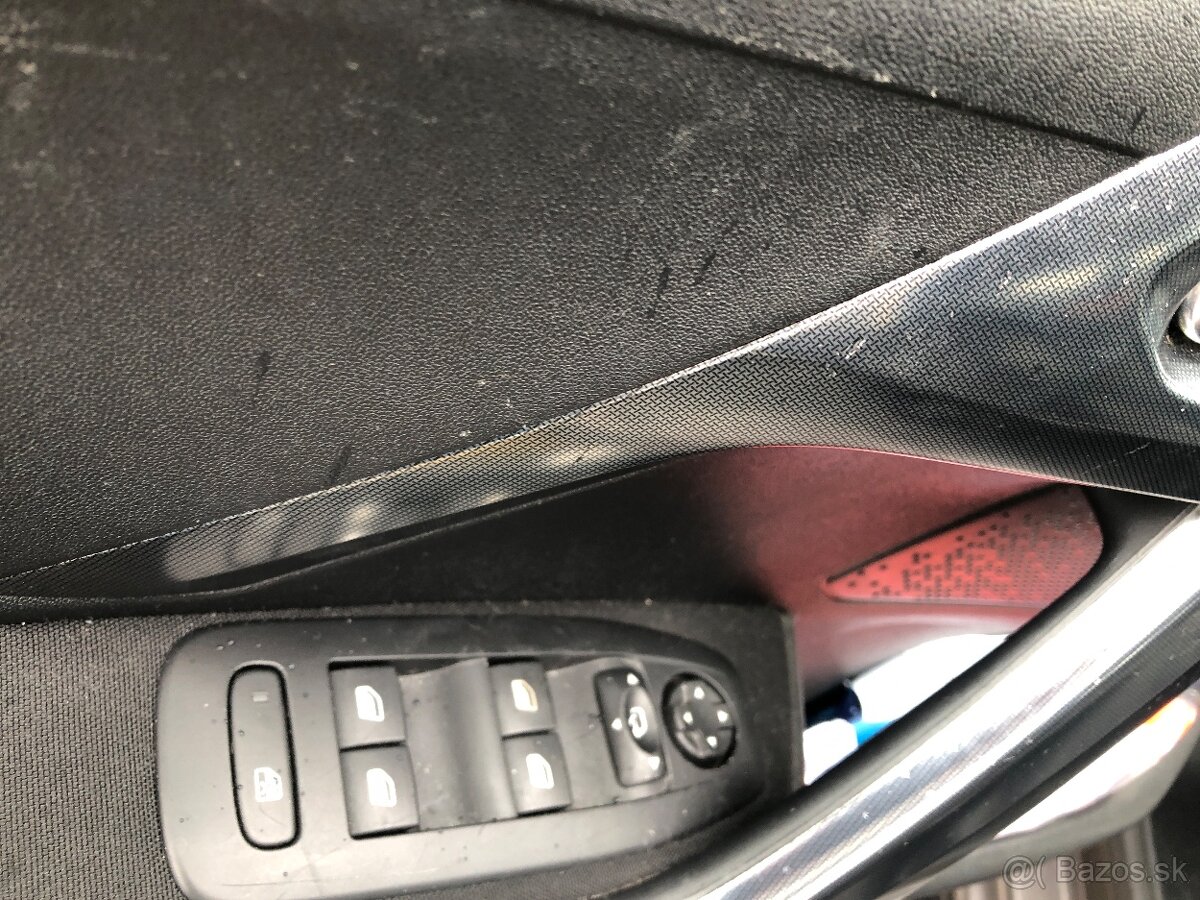 Peugeot 2008 / Automat - 10