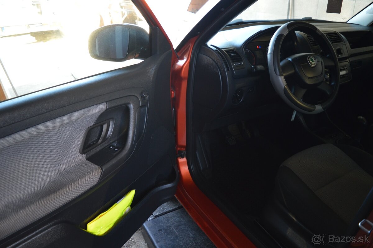 ŠKODA FABIA COMBI 1,2HTP 44kW 12/2009 Slovenské - 10