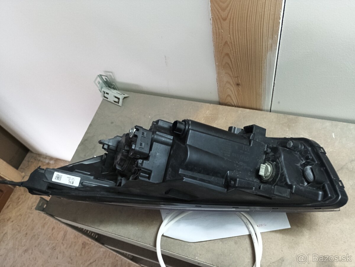 Práve predné svetlo Kia Rio - 10