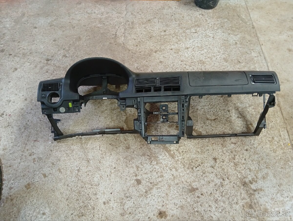 Predám náhradné diely na golf 4 - 10