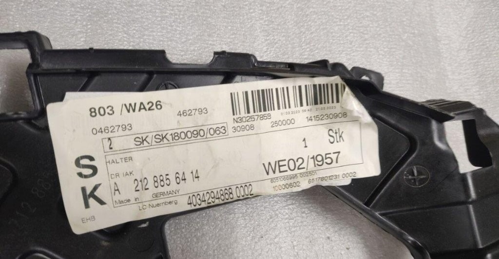 Hmlovka, Držiak ŠPZ, Lišta.... - 10