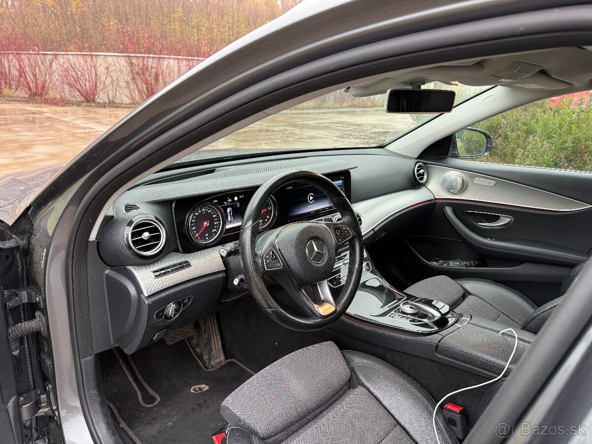 E220d combi, AMG line, panorama, premium Burmester audio - 10