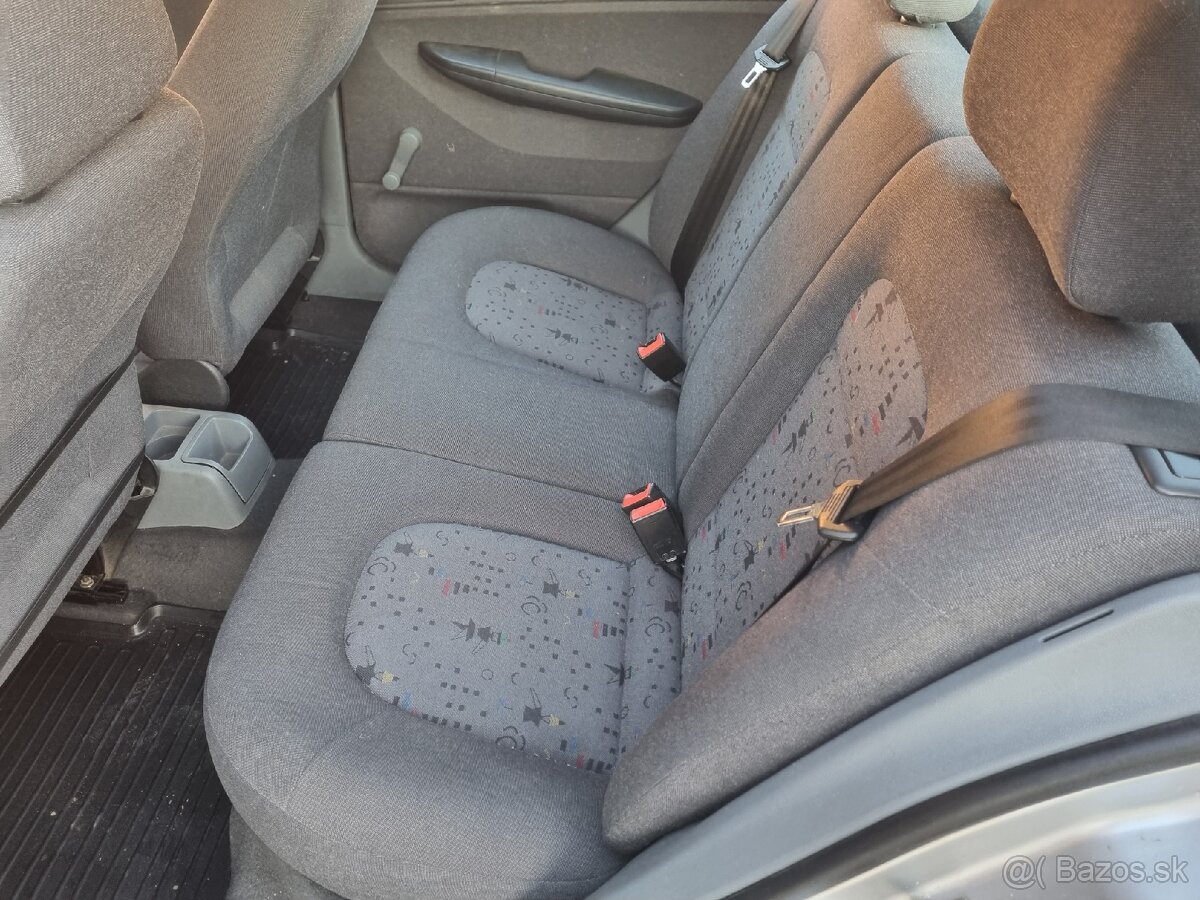 Predám SKODA FABIA SEDAN (120000KM) - 10