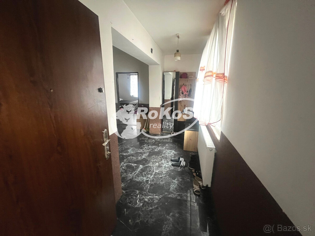 PREDAJ - Priestranný rodinný dom, Dobšiná - 10