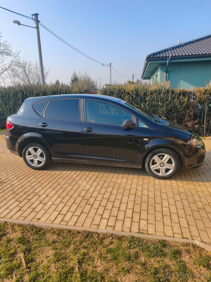 Toledo Hatchback 5 DV. - 10