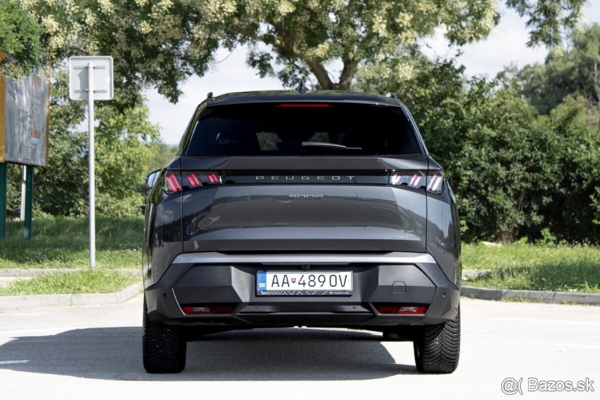 Peugeot 5008 1.2 Hybrid - 7 miestne - 10