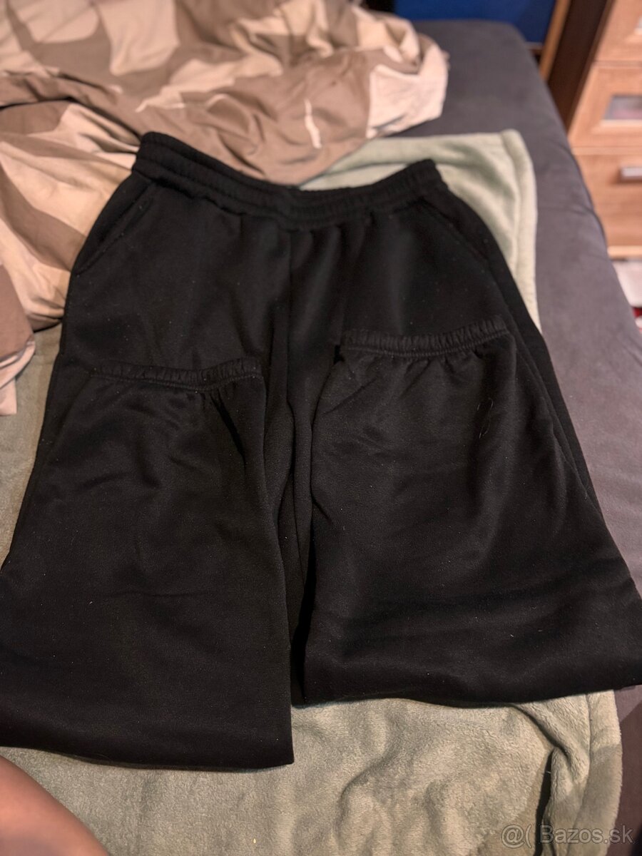 Dámske oblečenie - 10