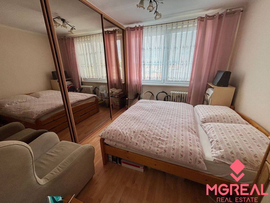 3 izbový byt s 2 balkónmi Topoľčany - 10