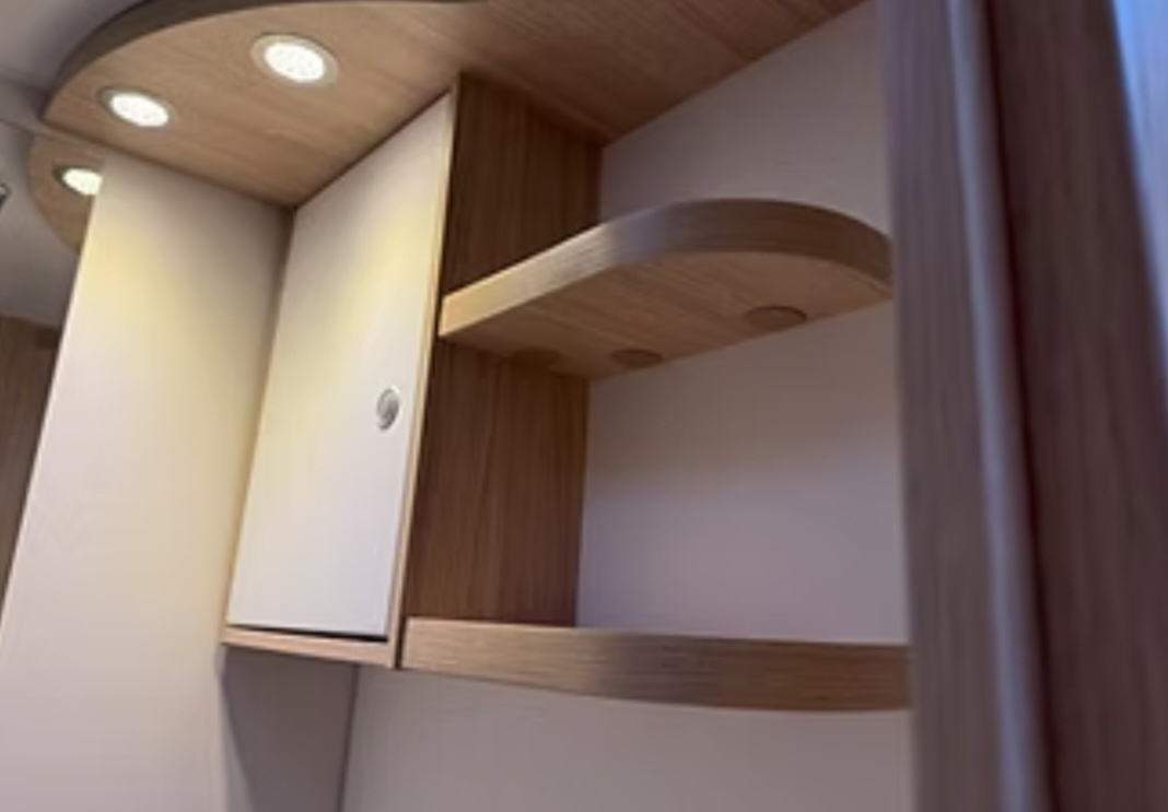 Predam autokarava Sunglight A68 - 10