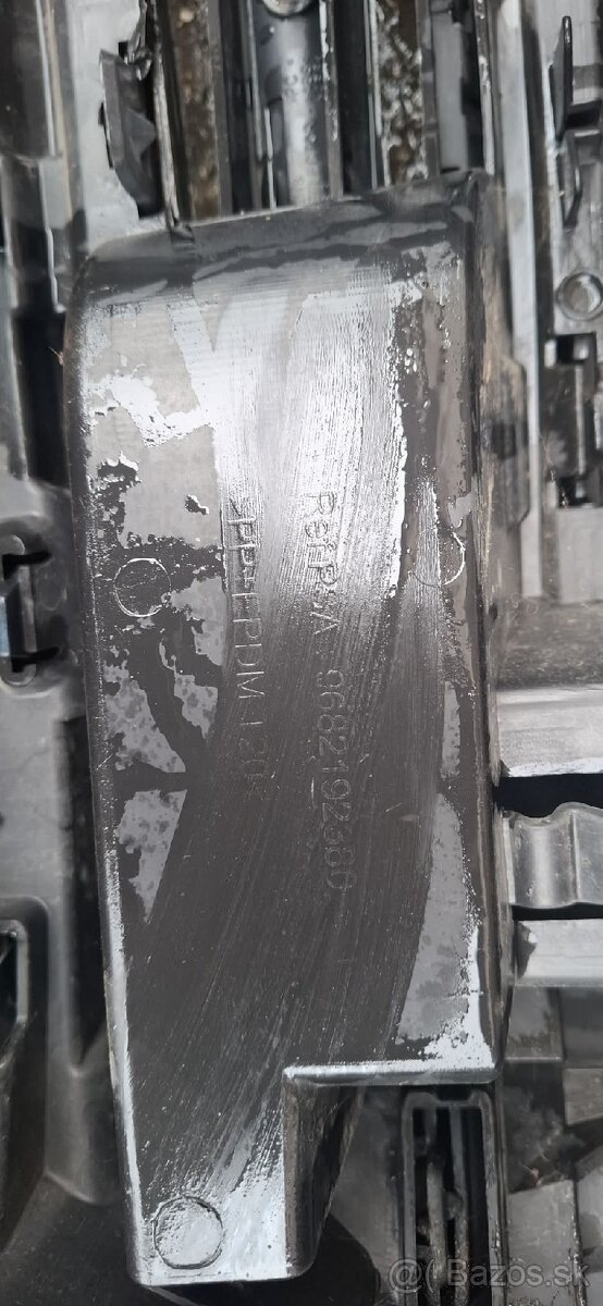 Predný nárazník Peugeot Partner Tepee 2008 - 2012 - 10