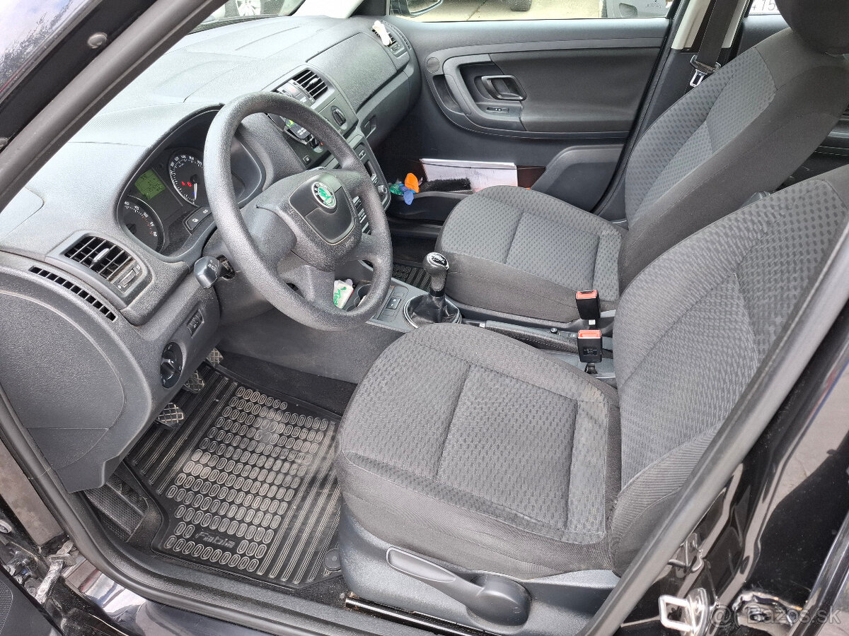 ŠKODA FABIA COMBI 1.6 TDi r.v. 2010 - 10