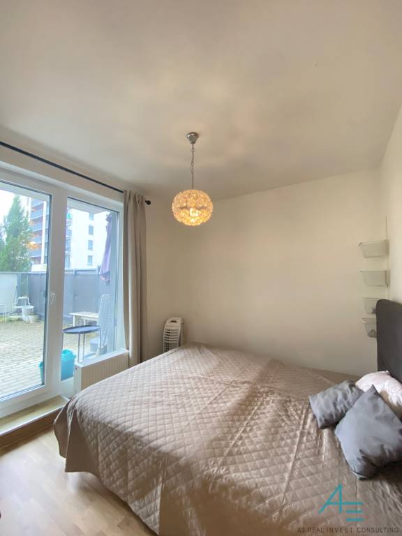 Bezbariérový, 2.izbový byt s predzáhradkou a garážovým stát - 10