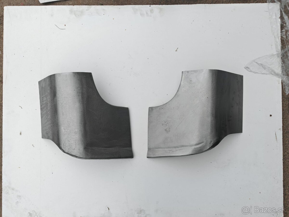 Přechody mezi prahem a blatníkem Tatra 603 - 10