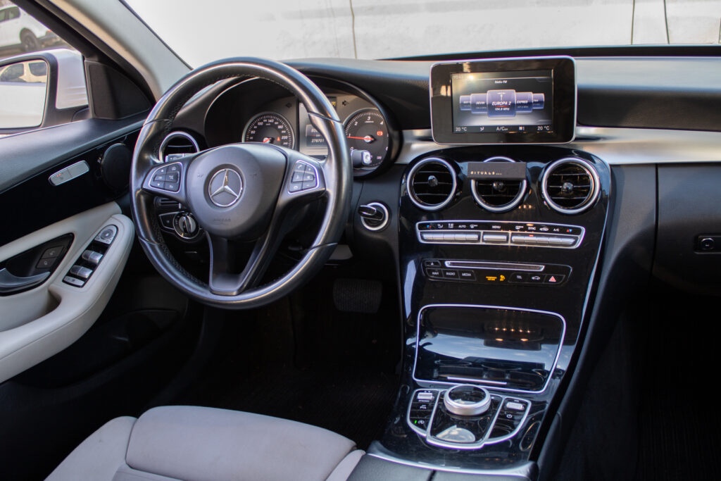 Mercedes-Benz C 180 d Kombi A/T - 10