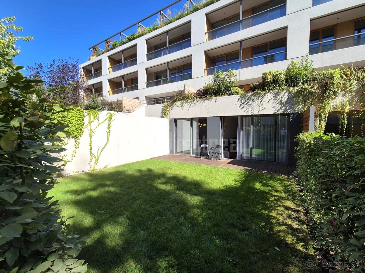 2-izbový byt s predzáhradkou a parkovaní na hradnom ko… - 10