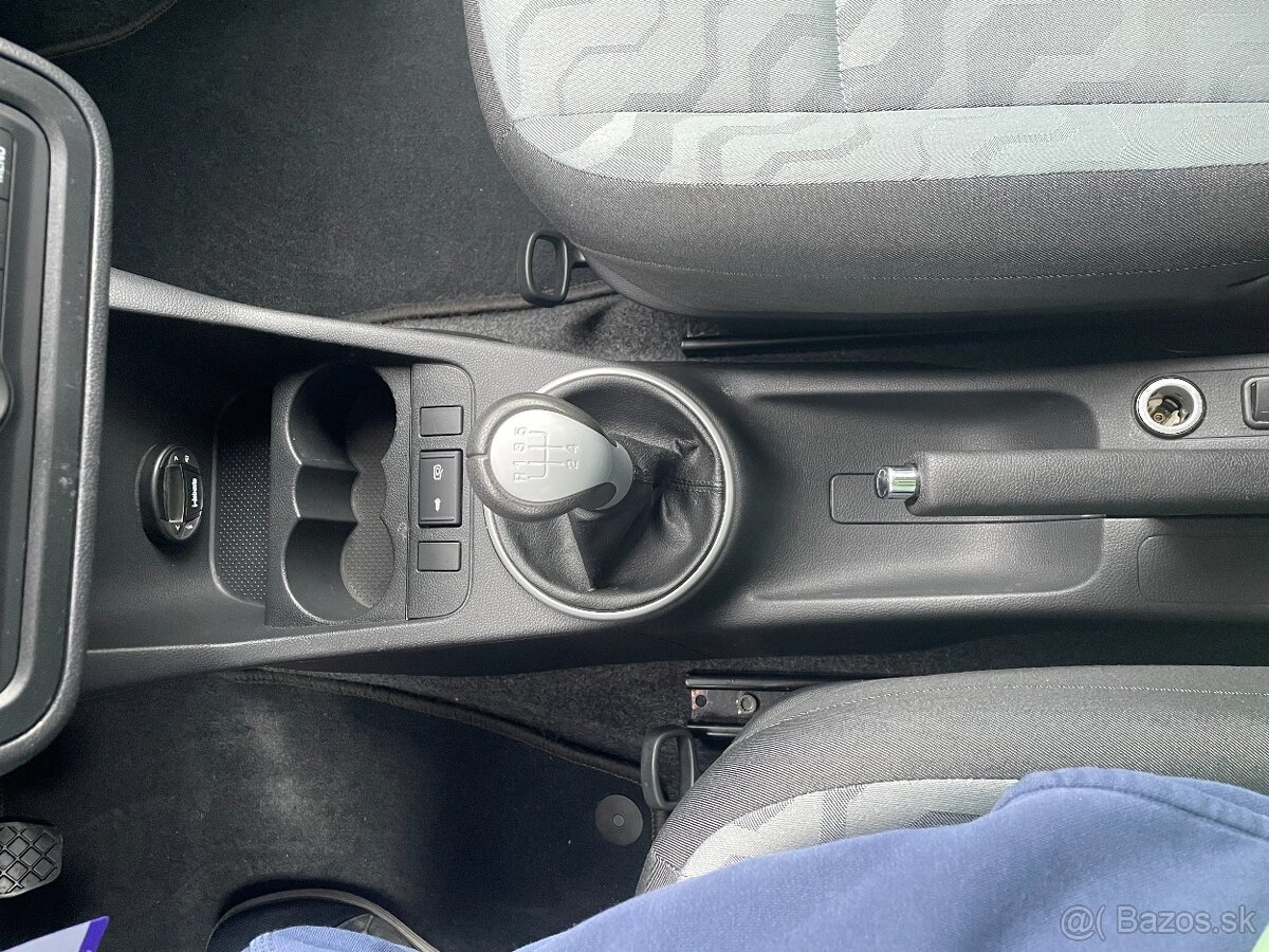 Škoda Fabia Kombi 1,6 benzín M5 - 10