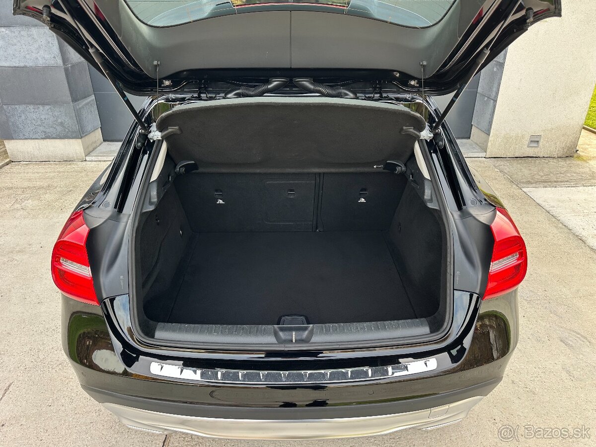 Mercedes-Benz GLA 180 - 10