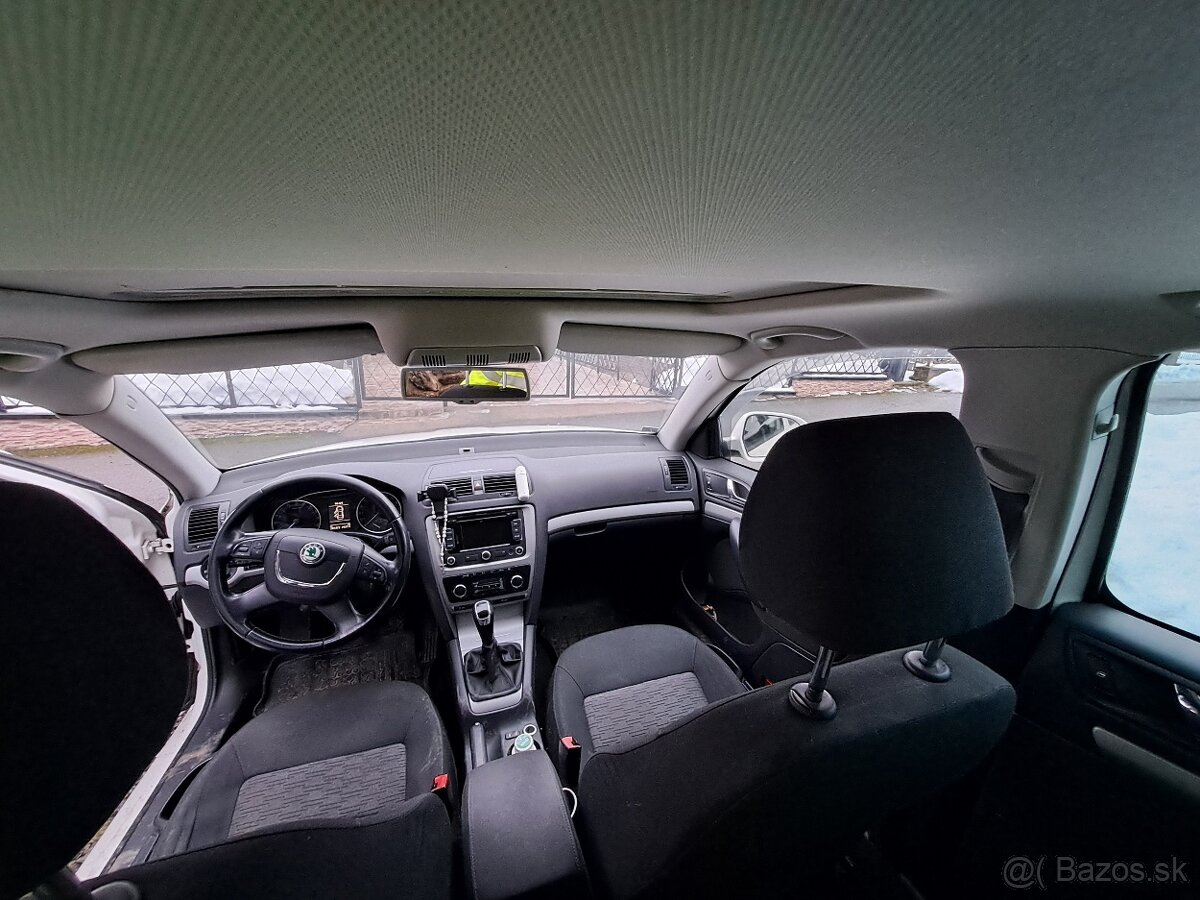 Škoda Octavia Combi - 10