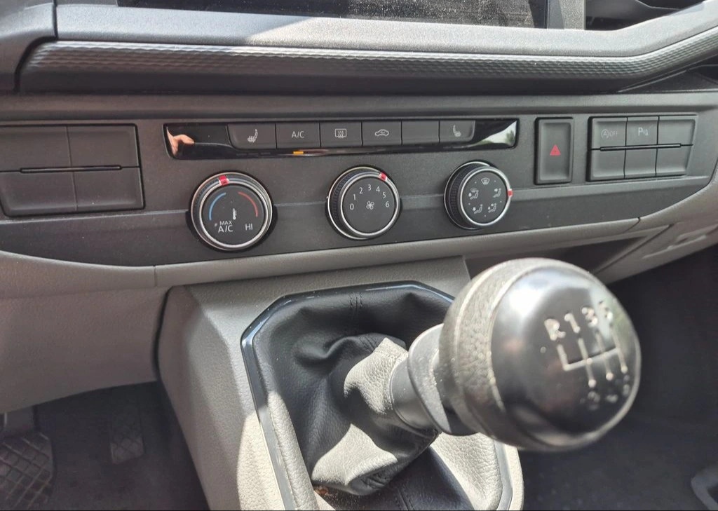 Volkswagen Transporter, Transporter 4motion,9 míst,uzá - 10