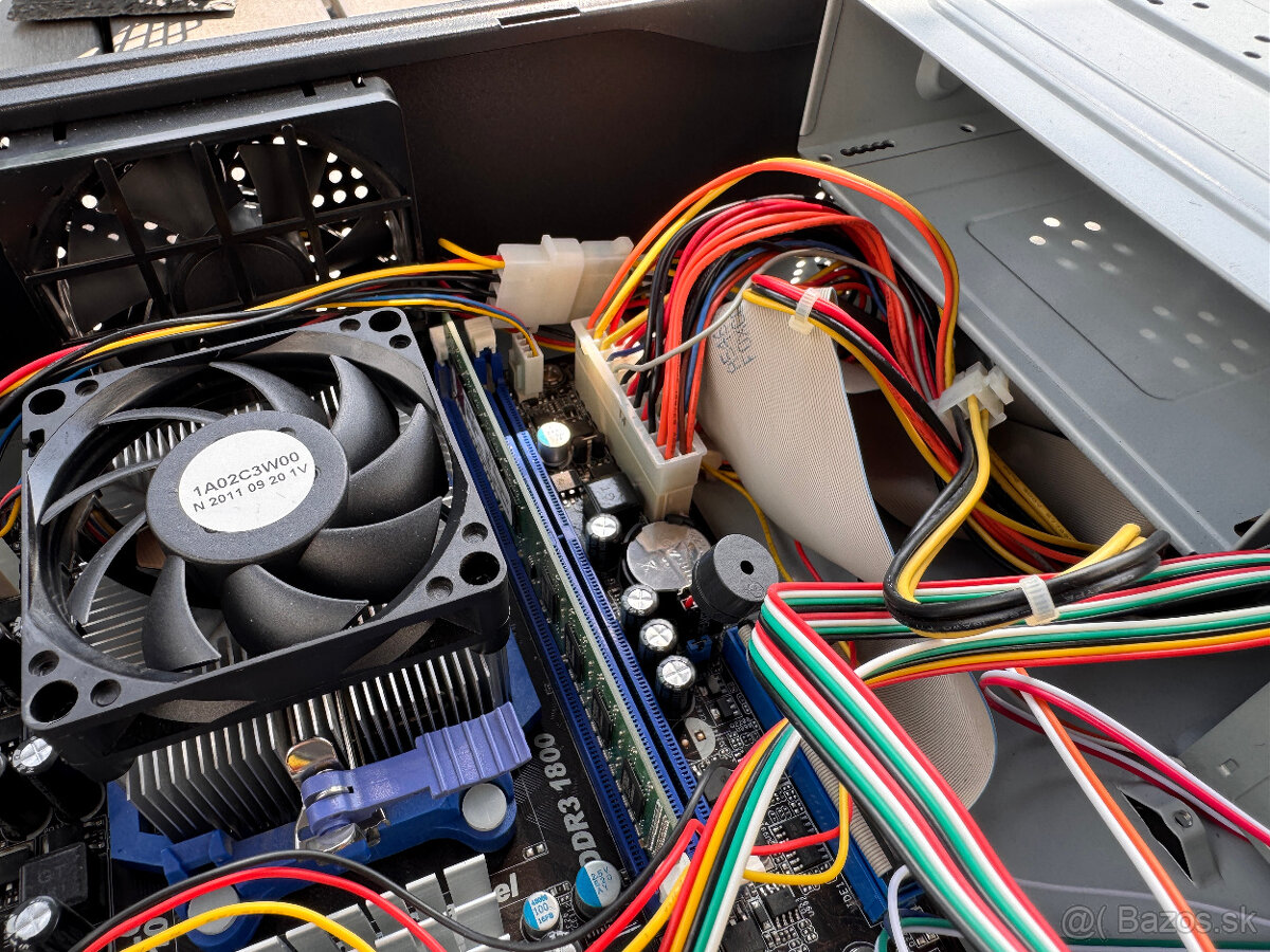 Počítač AMD Phenom II, 2GB - Bez HDD a OS - 10