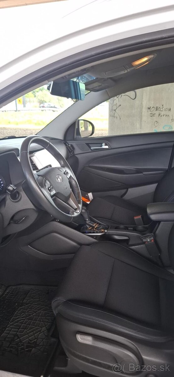 TUSCON 1.7 CRDi 16V - 10