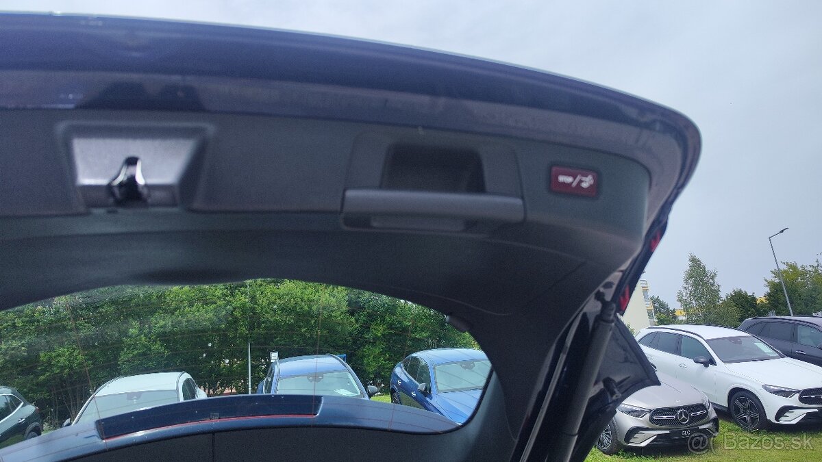 Mercedes Benz GLA 200D, - 10