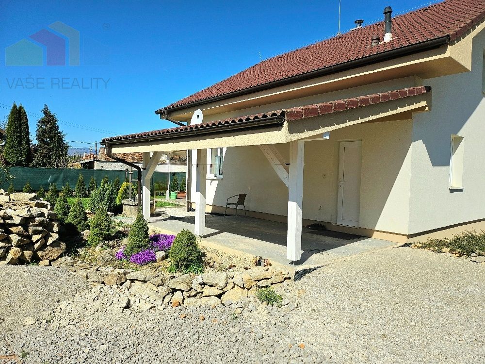 RODINNÝ DOM - PODLUŽANY - 4 IZBOVÝ -148 M2 NA POZEMKU 1049 M - 10