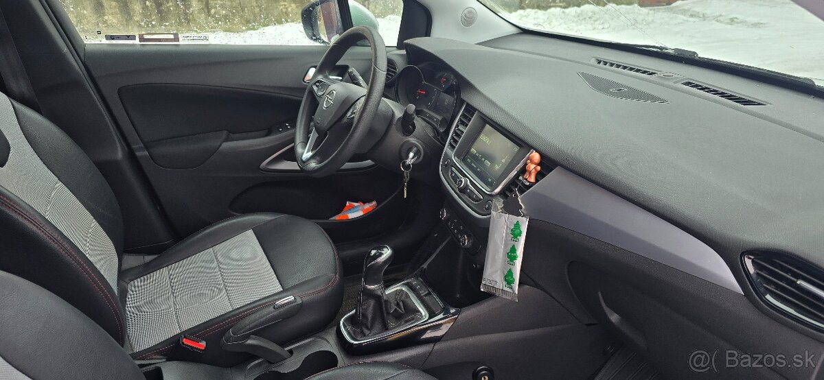 Opel Crossland X, 1,2i M2018 - 10